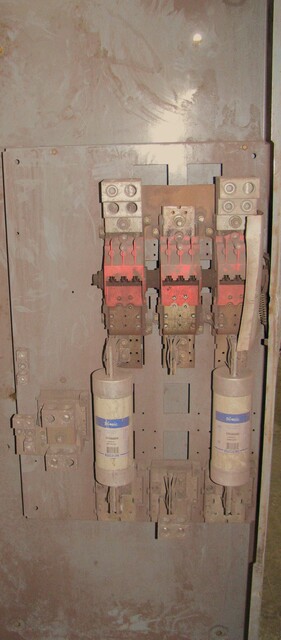 800 Amp. Cutler-Hammer #DH327FGK, fused AC safety switch, 3-pole, 250 Volts - Image 2