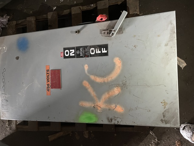 600 Amp. General Electric #THN3366J, non-fused AC safety switch, 3-pole, 600 Volts AC, 250 Volts DC - Image 1
