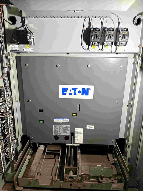 1200 Amps, Eaton #150VCP-W25, vacuum circuit breaker, 15 KV, 2013 - Image 4