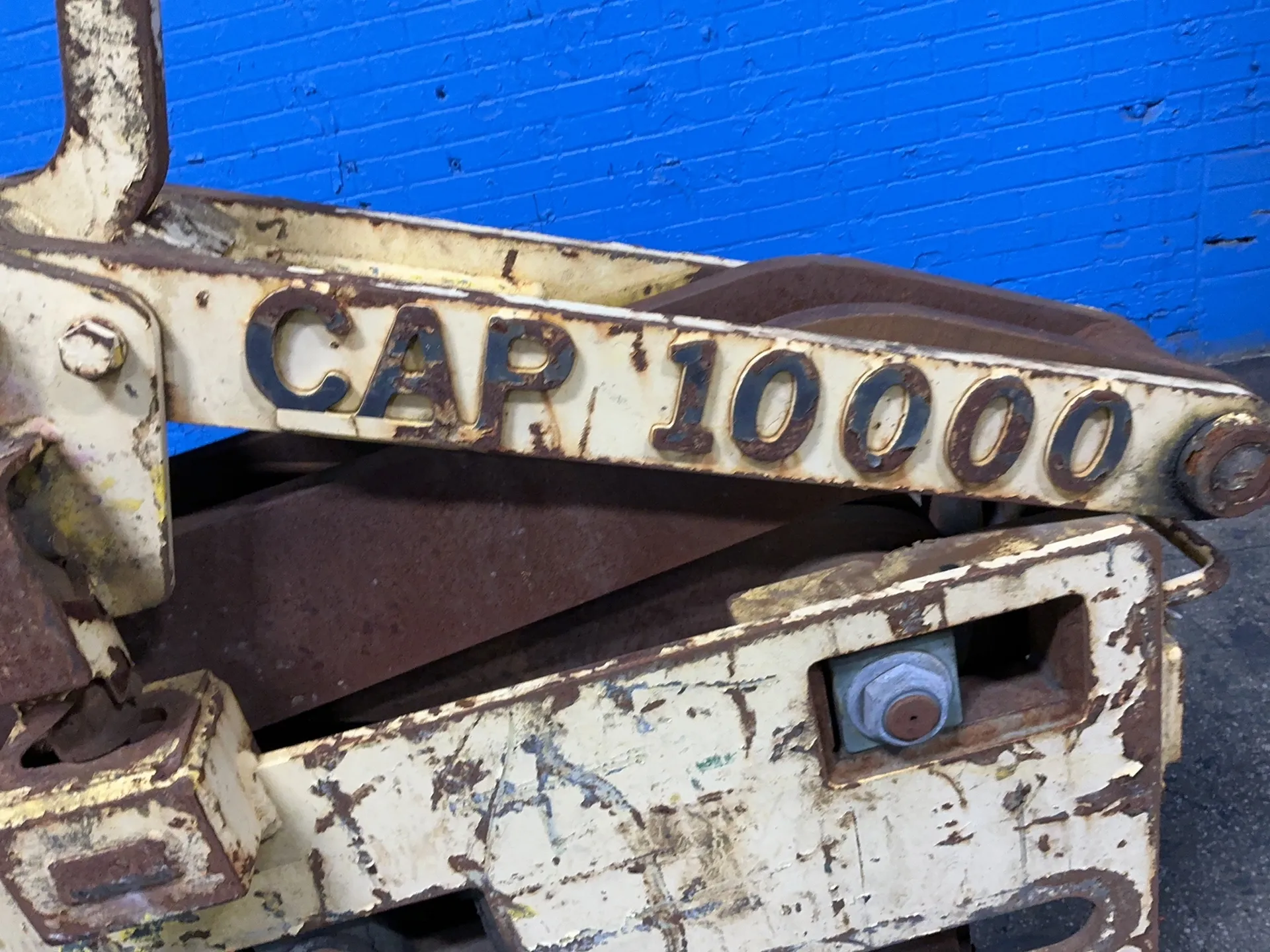 10,000 LB Bradley, Coil Lifter - Image 4