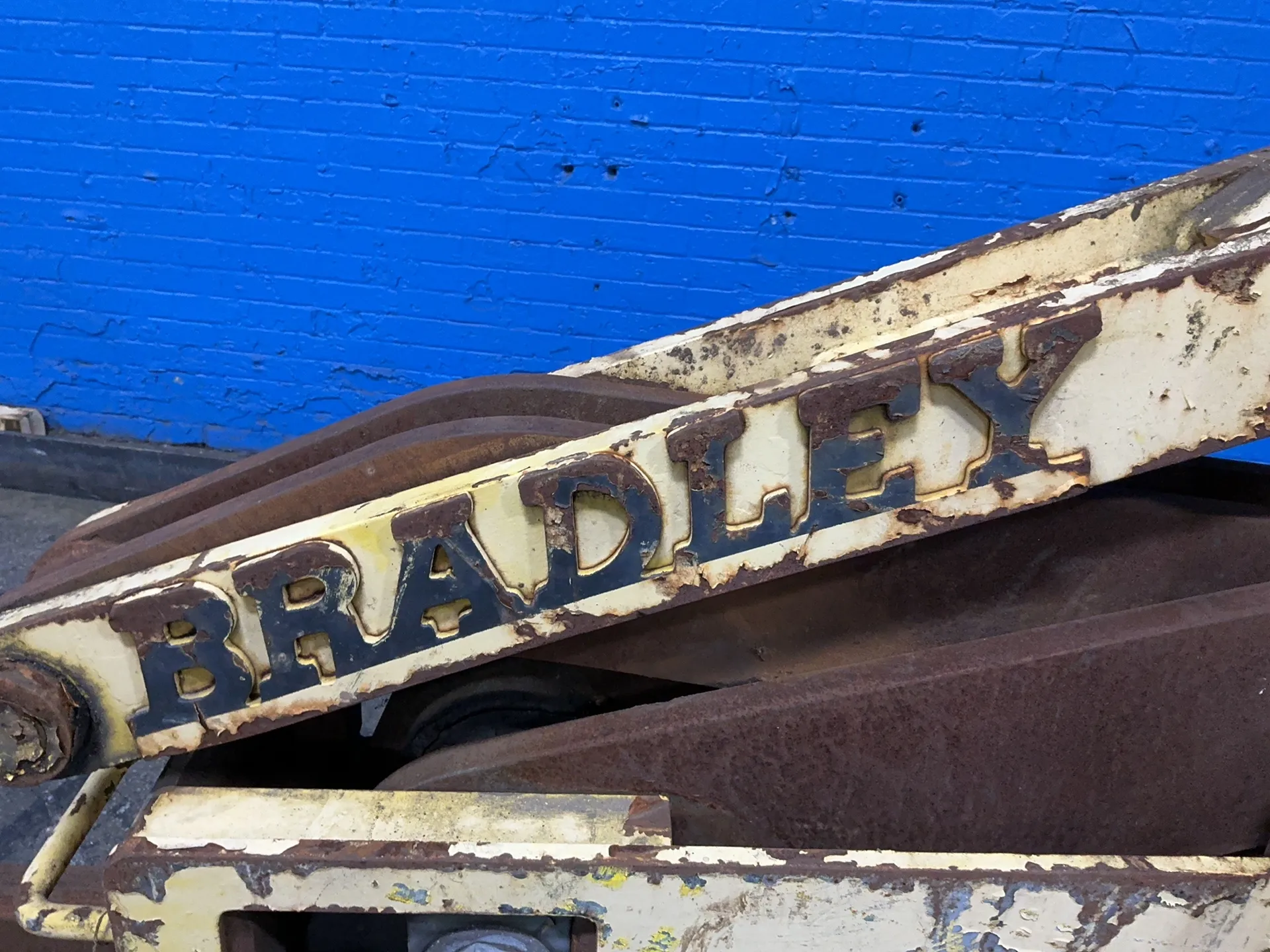 10,000 LB Bradley, Coil Lifter - Image 6