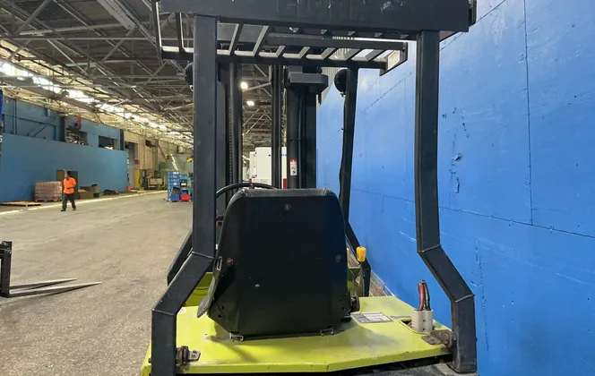 2,350 LB. Clark Equipment #TM12, Electric Forklift, 36 V, AS IS - Image 9