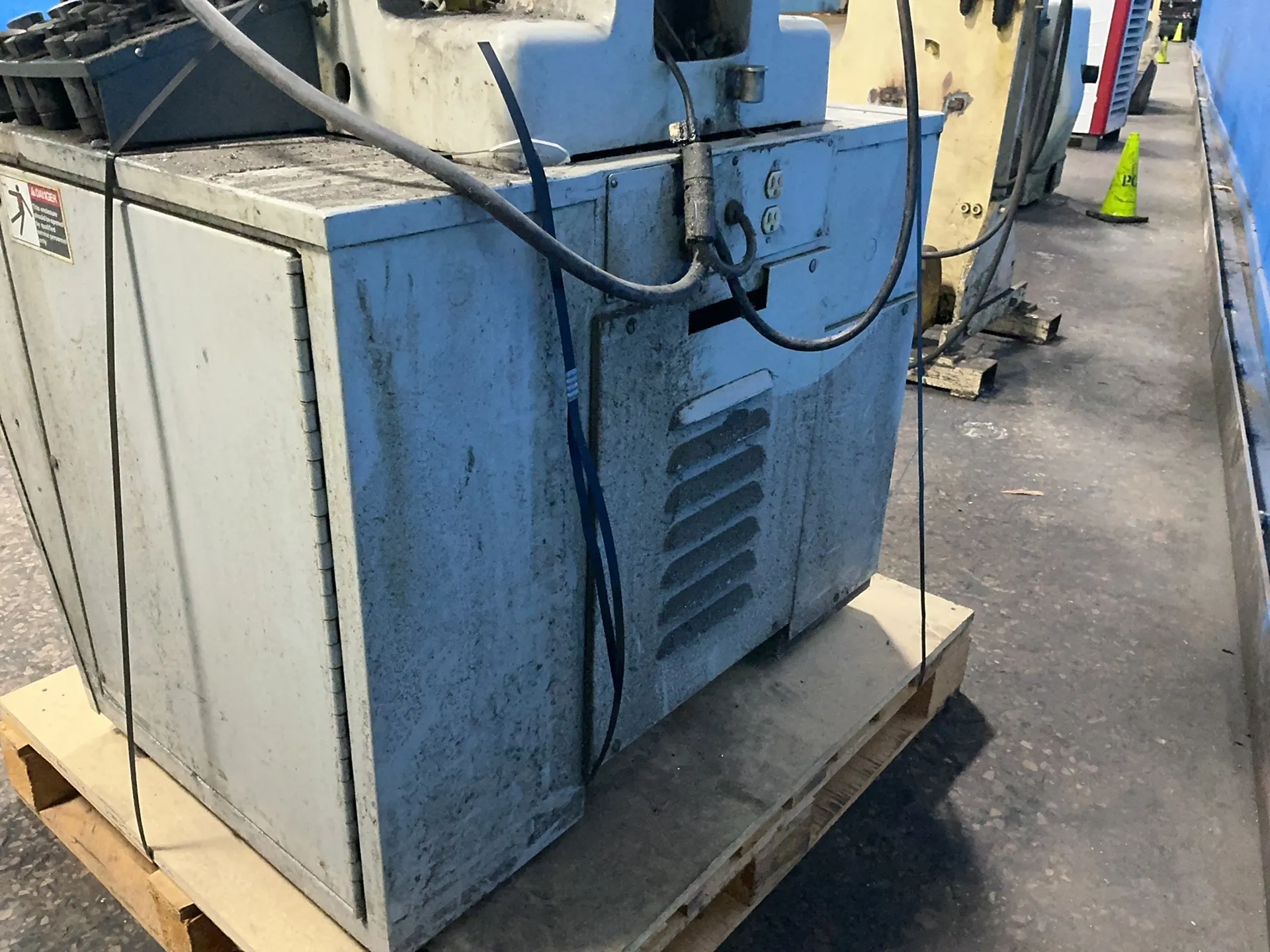 6" X 18" Harig #618, Horizontal Surface Grinder, 1.5 HP, 3425/2800 RPM, 3/60/50/208-230/460 - Image 7