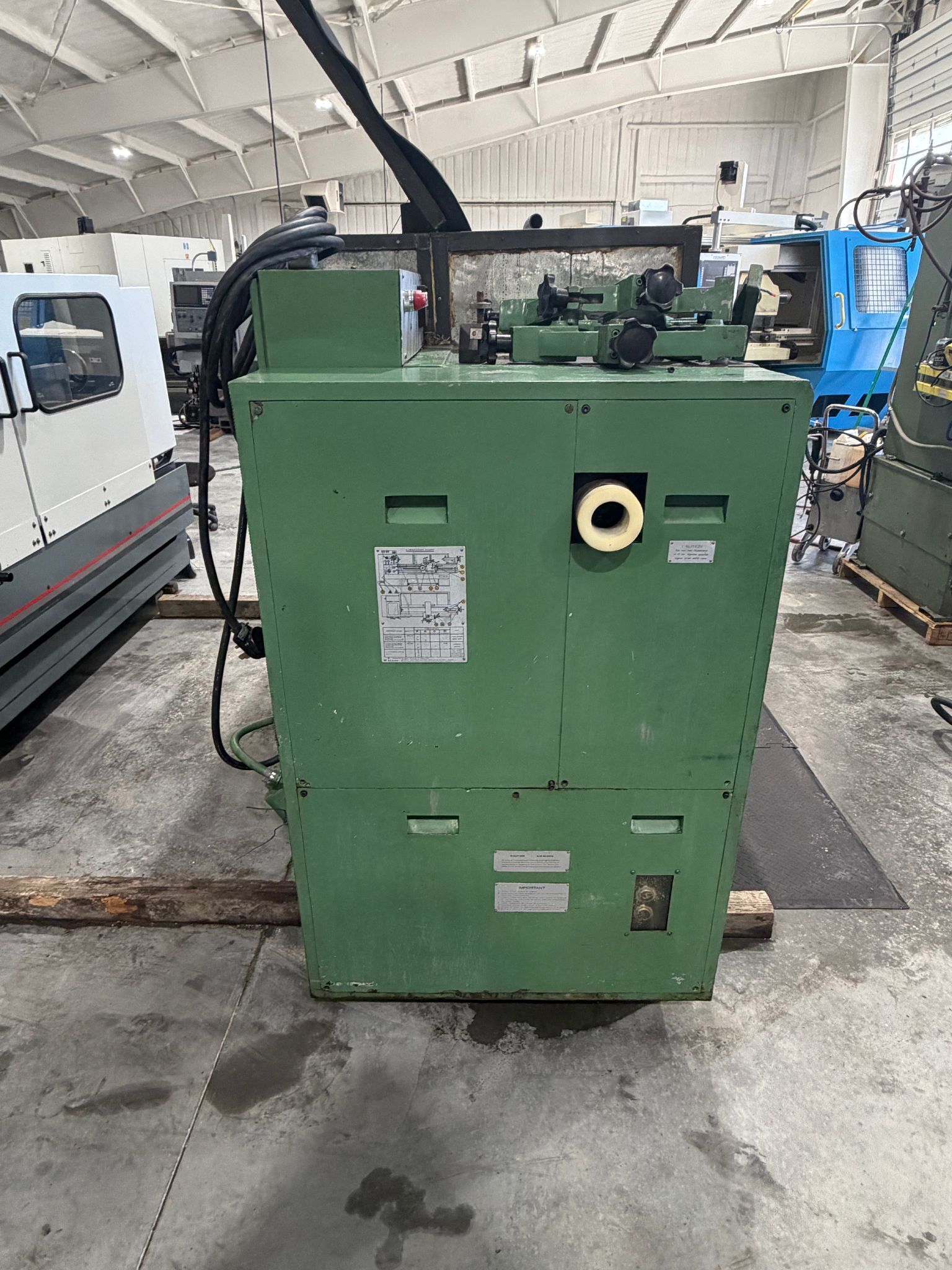 19.6" x 39.3" HMT #NH22, manual lathe, 15 HP, 2040 RPM - Image 7