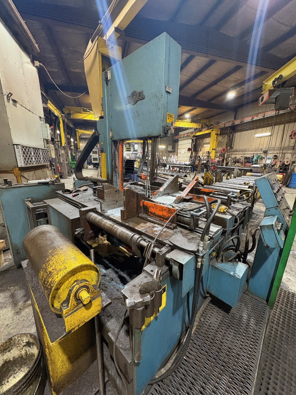 20" x 25" DoAll #TF2025M, Vertical Saw - Image 5