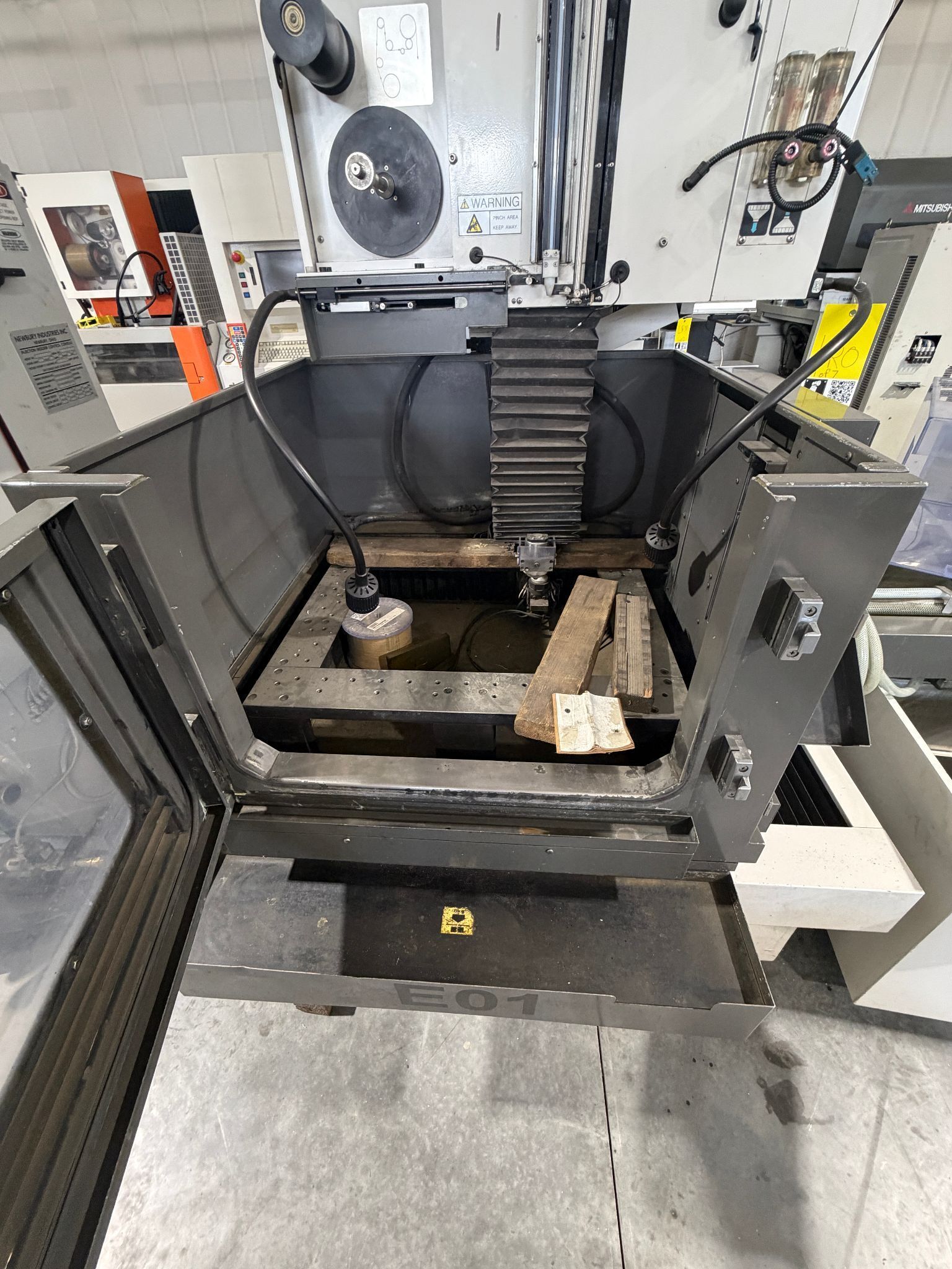 Fanuc #Robocut-Alpha-1iA, wire Electrical Discharge Machine, 2000 - Image 2