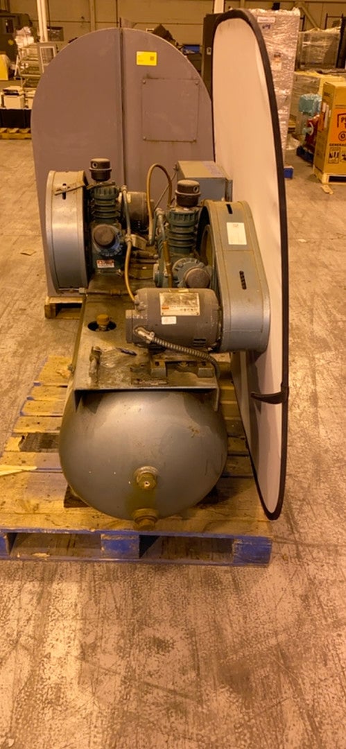 ManchesterTX, Horizontal Air Compressor, w/ 10 SCFM Air Dryer, AS IS - Image 4