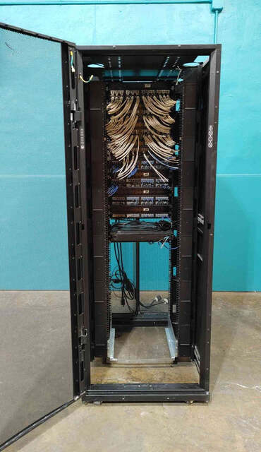 APC NetShelter SX #AR3150, 42U Wide Server Rack Enclosure, Populated Patch Panels - Image 2
