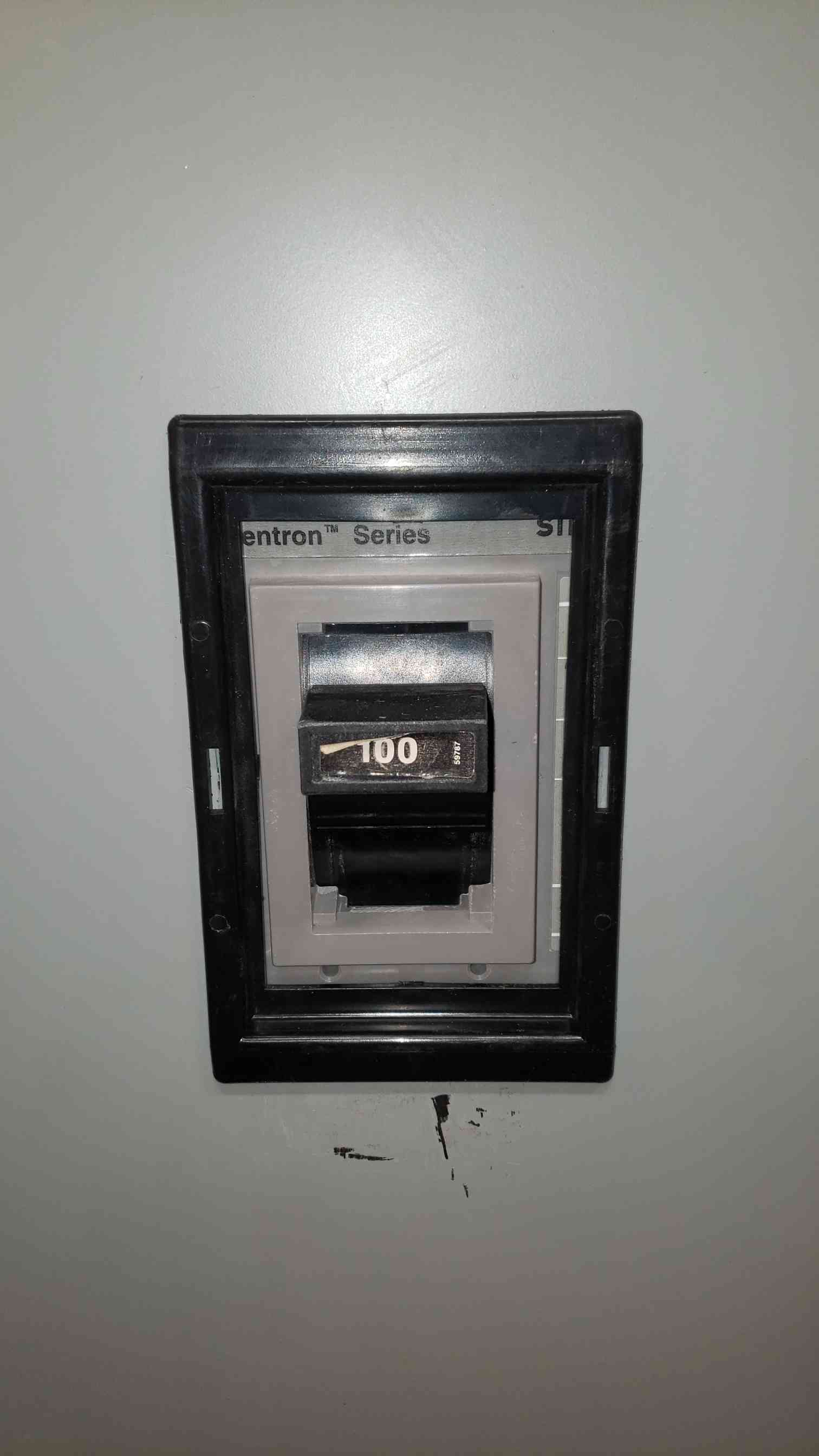 225 Amp. Siemens Sentron Panelboard, 480V, 277V, 3PH, 100A Main (2 available) - Image 3