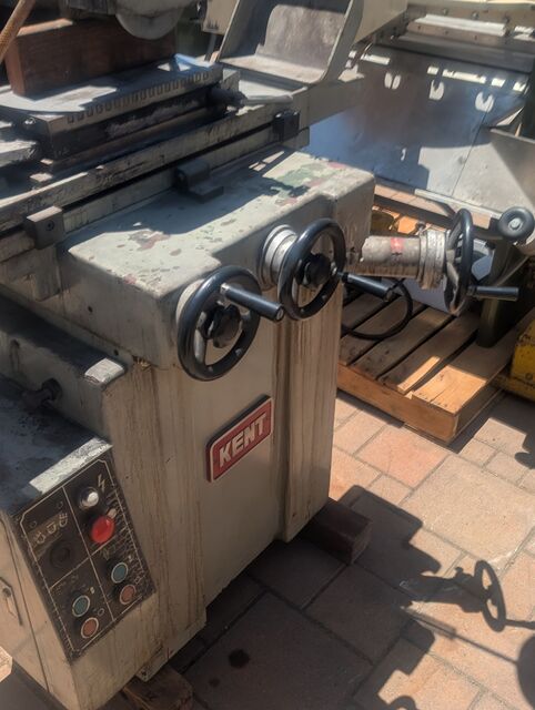 6" x 18" Kent #KGS-200, Reciprocating Surface Grinder, 1.5 HP, 3420 RPM, electromagnetic chuck, 220/440 - Image 5