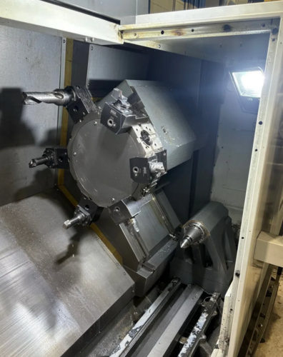 Haas #ST-35Y, 4-Axis CNC Lathe, 31.7" swing, 23" machining length, 18" turning diameter, 12" chuck, 4" bar - Image 5