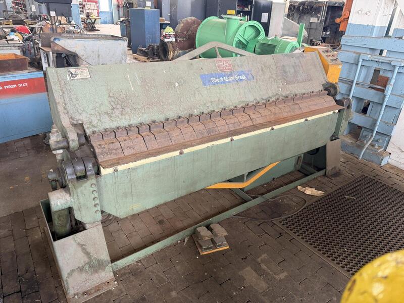 12 Dreis & Krump #HBPU812-6, Hydraulic Box & Pan Brake, 2009 - Image 1
