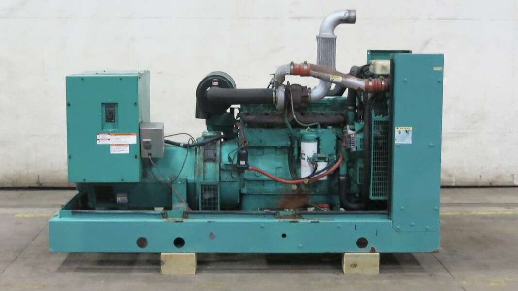 200 KW Cummins #DSHAC, Diesel Generator, QSB7-G5-NR3 engine, 364 HP, Epa Tier 3, 2007 - Image 1