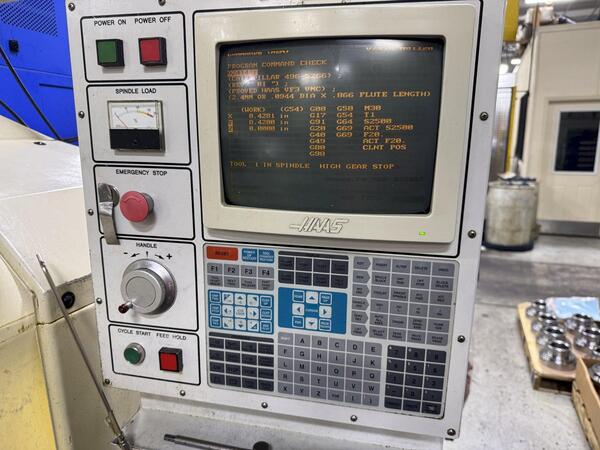 Haas #VF-1, CNC vertical machining center, 3-Axis, 20" X, 16" Y, 20" Z, 5000 RPM, 16 automatic tool changer - Image 3