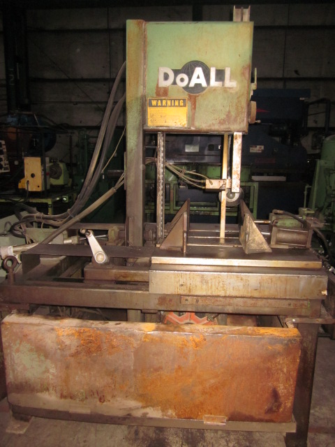 DoAll #TF-1421H, vertical band saw, 13-1/4" round, 45° manual tilt, hydrauic vise - Image 2