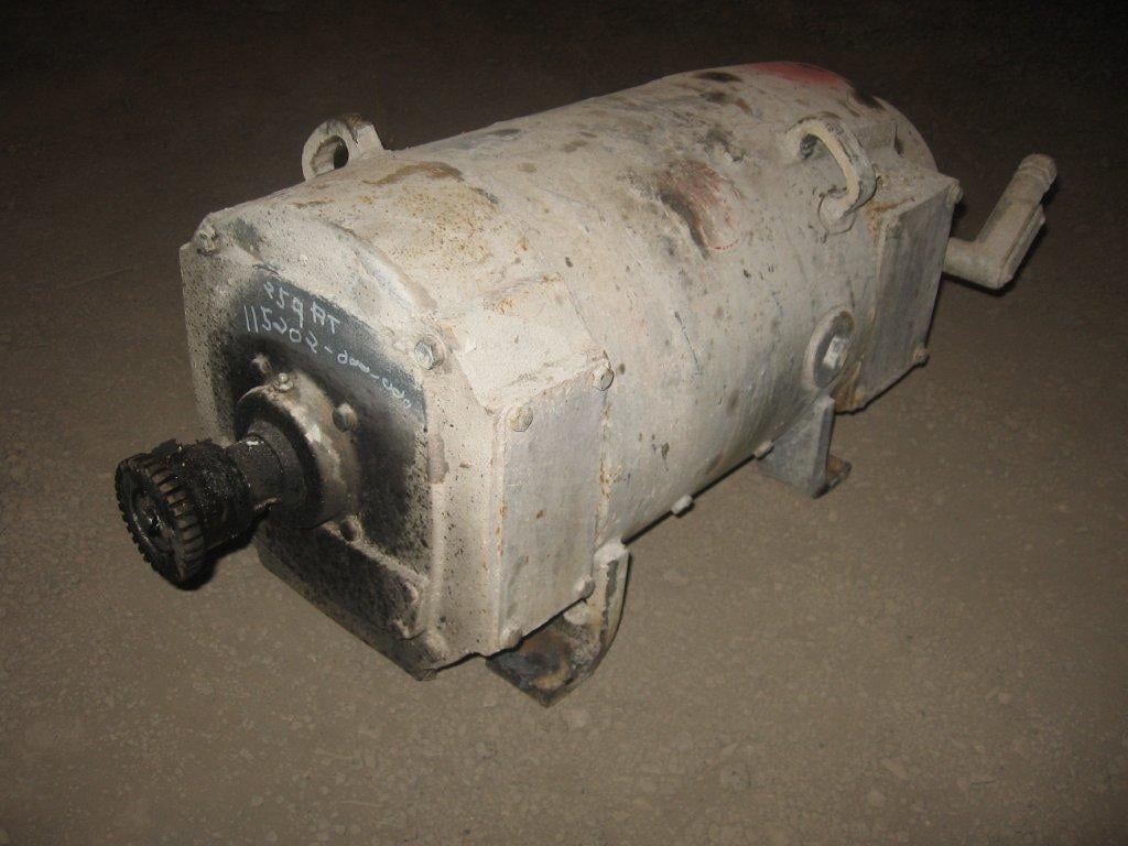 5 HP 1150/2000 RPM General Electric, Frame CD259AT, TENV, shunt, 500 VA, 300/150 VF - Image 1