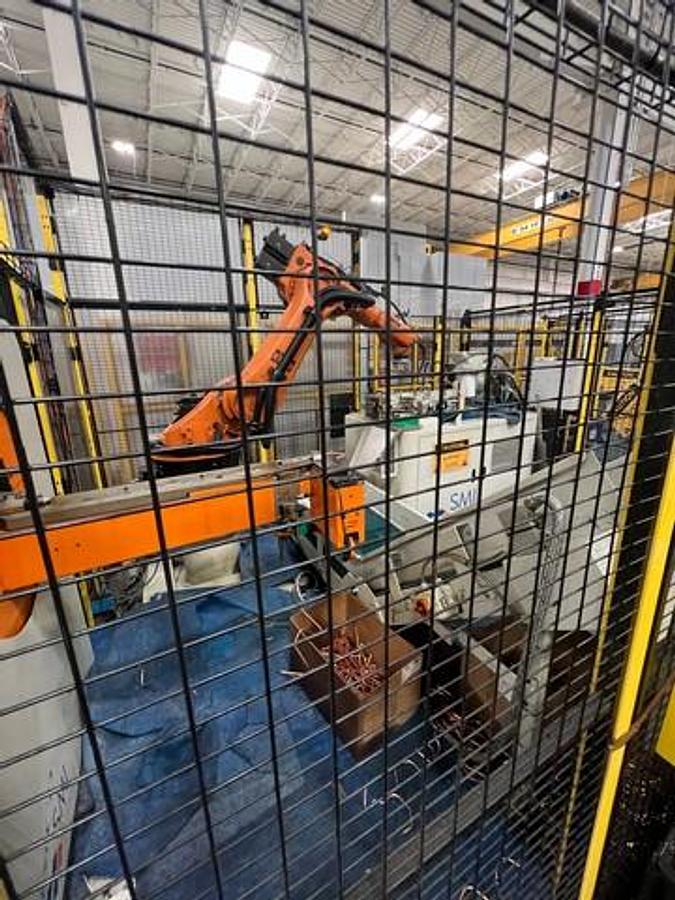 Kuka, KR 30 R 2100, 6-Axis Robot, 30 kg Payload, 82.7" Reach, KRC4 Controller, Teach Pendant, 2018 (2 - Image 1