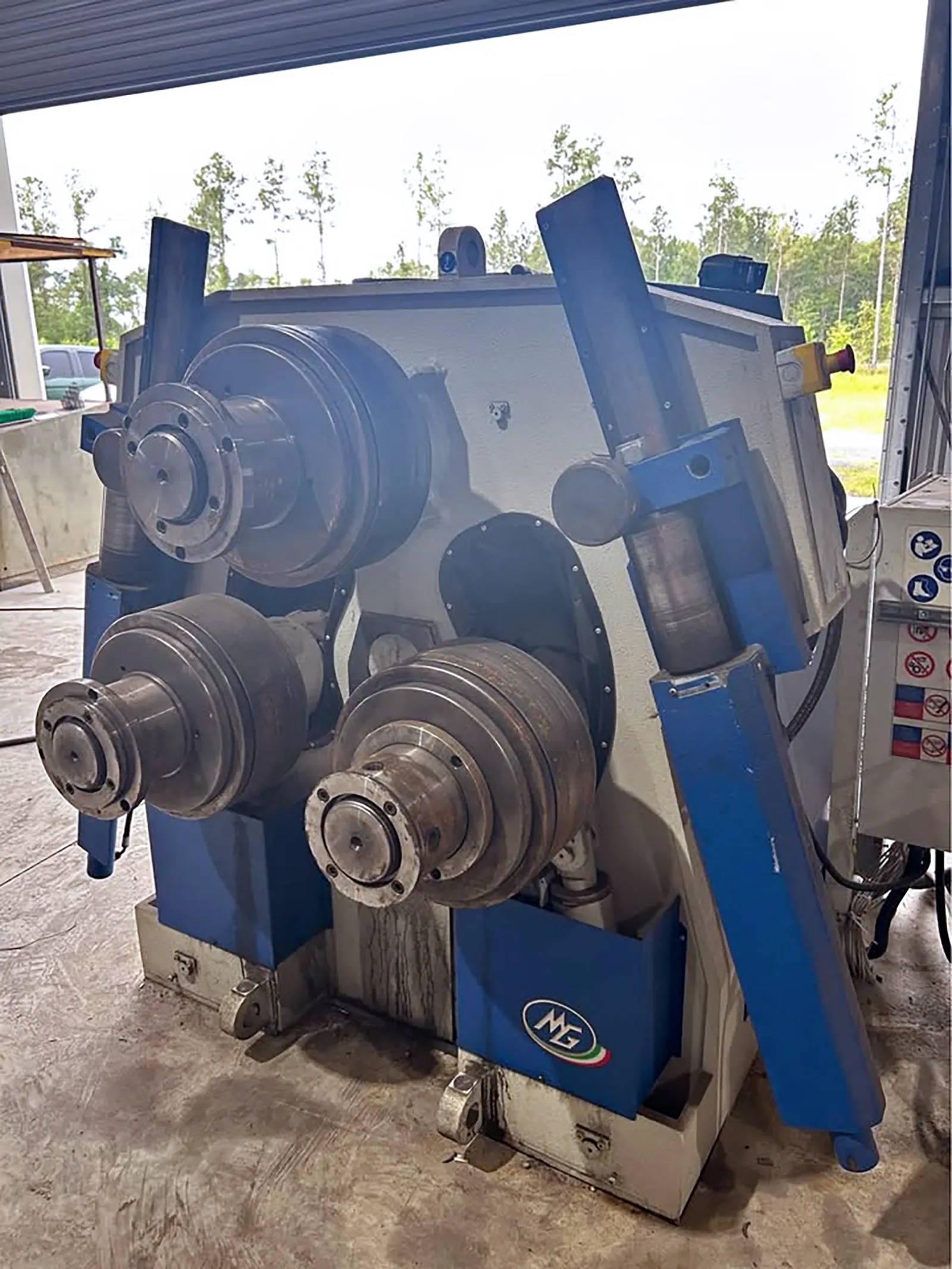 M.g. S.R.L #AR-130, Angle Roll, 5.1" diameter shaft, 3 roll, digital read out, 2024 - Image 1