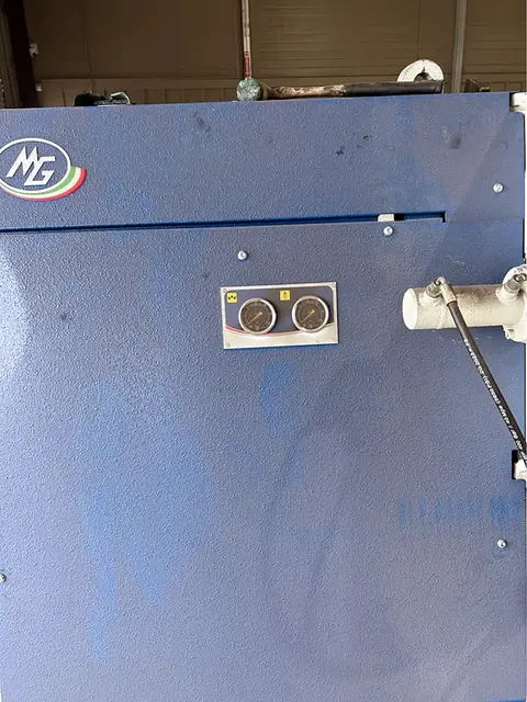 M.g. S.R.L #AR-130, Angle Roll, 5.1" diameter shaft, 3 roll, digital read out, 2024 - Image 4