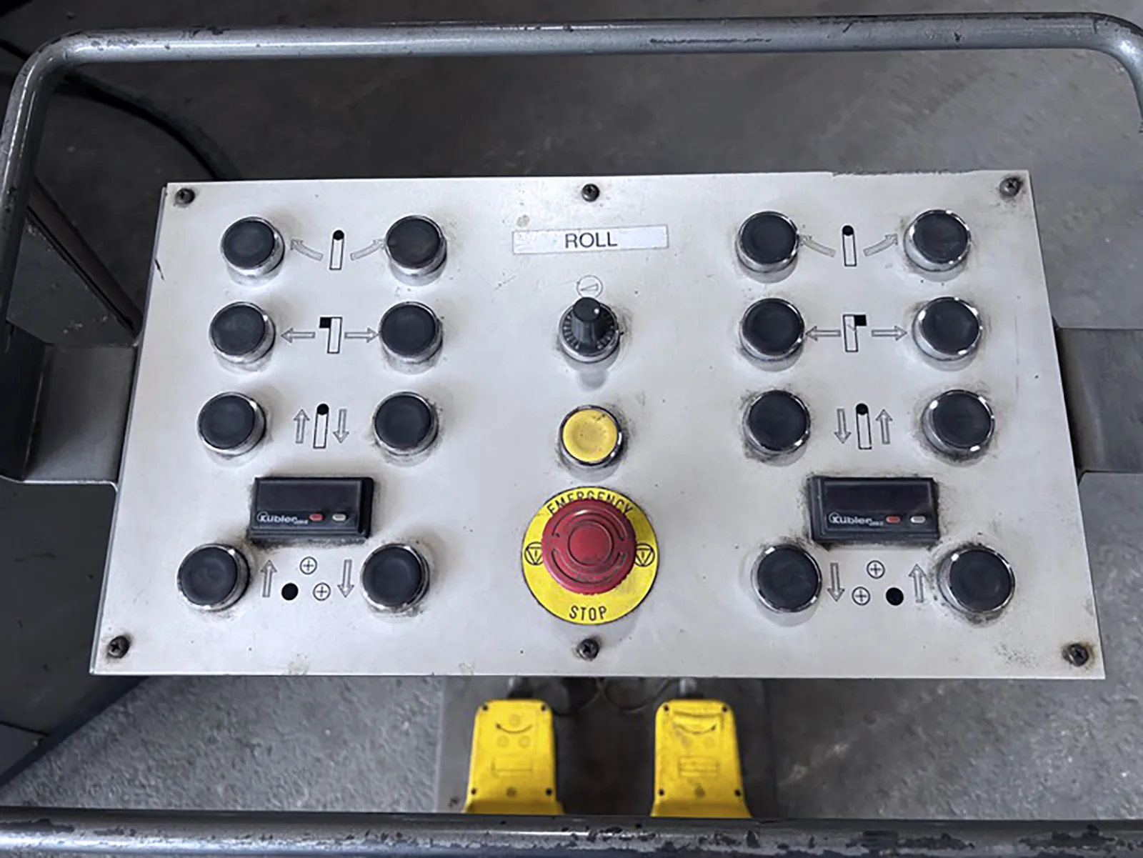 4" x 1/2" Comac #308HV4, Angle Bending Roll, 15.4" diameter roll, 4.75" diameter shaft, 20 HP, 2011 - Image 10