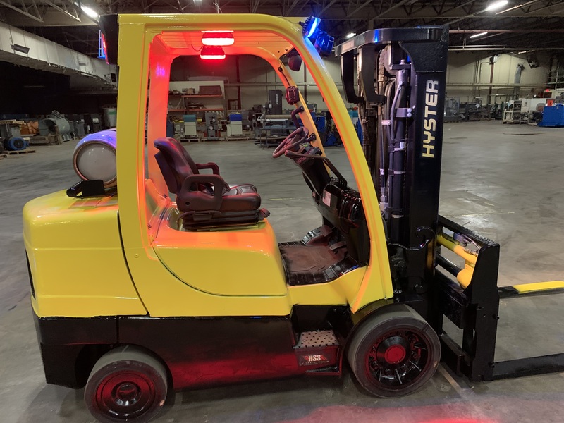 8000 lb. Hyster #S80FT, Forklift w/ Sideshift & Fork Positioning, 174" raised mast, 86" lowered, 4-way valve - Image 6
