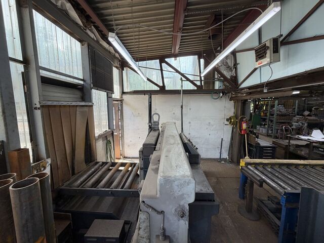 20" x 30" Hydmech #M-20P, Horizontal Band Saw, 1.5" x 20'-6" blade, 10 HP, 50-350 SFM, PLC, 2006 - Image 4