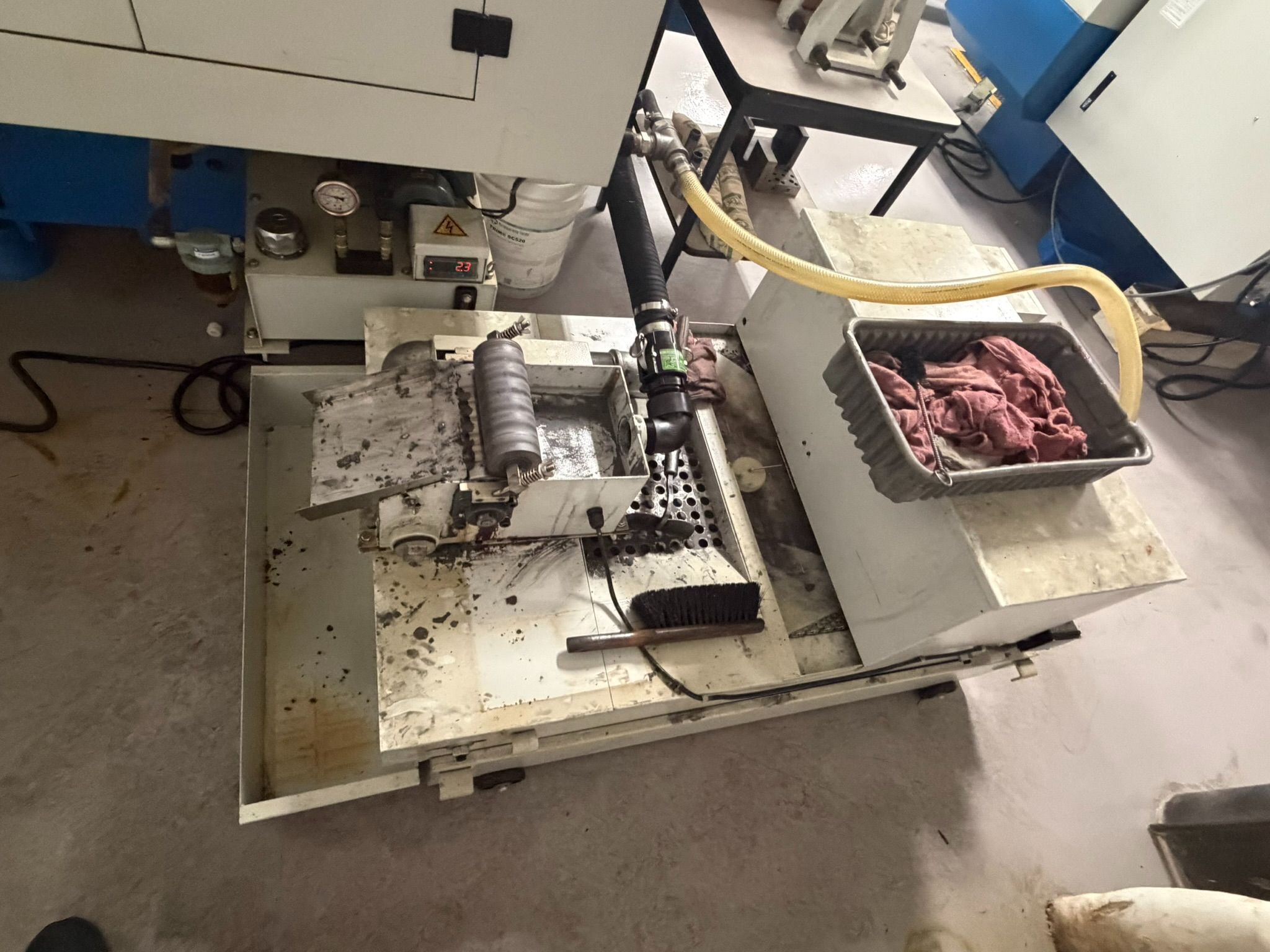 10" x 20" Supertec #G25P-50CNC, CNC Universal Cylindrical Grinder, 10" max. grinding diameter, 16" x 1.5" x - Image 8