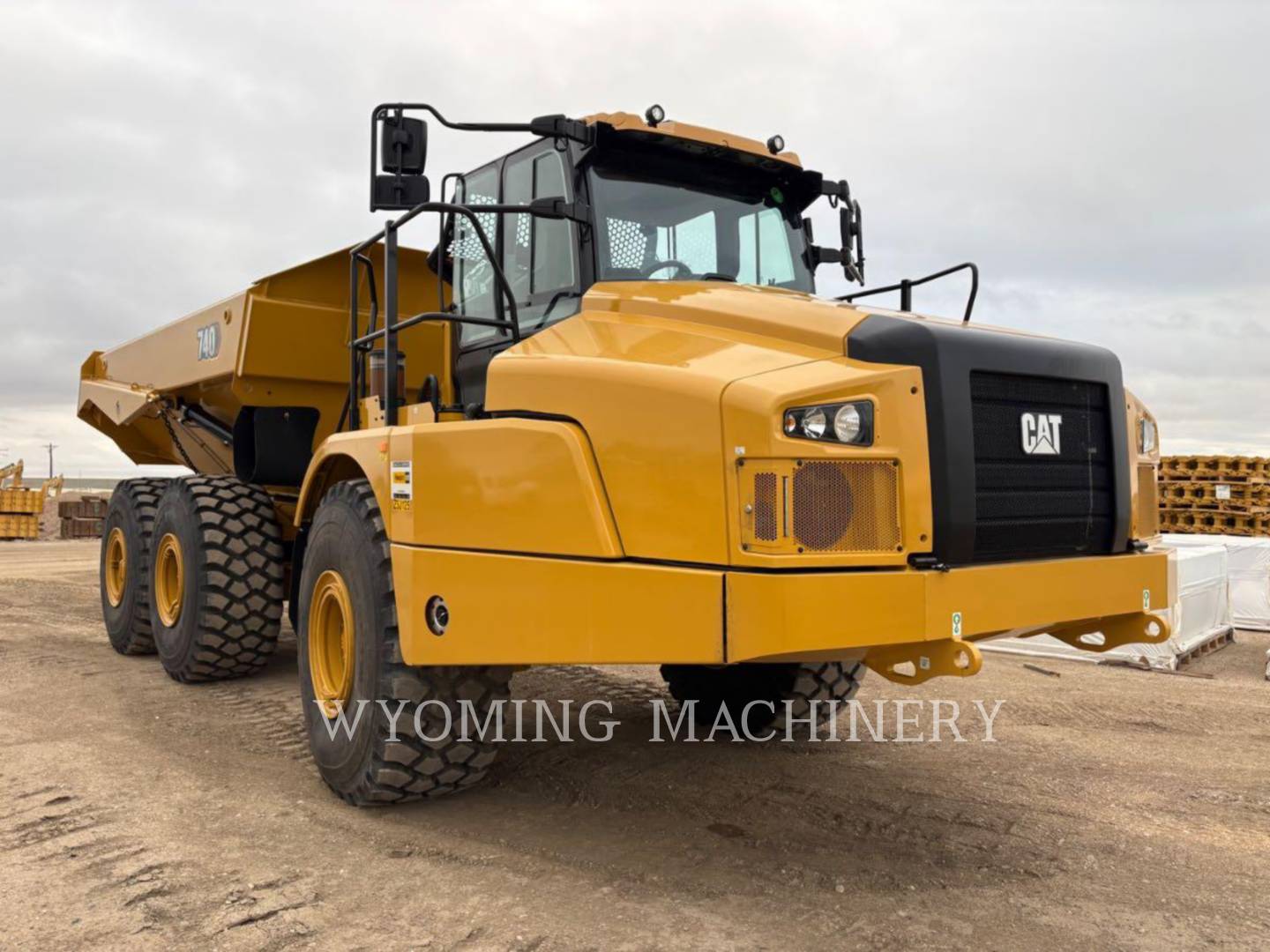 Caterpillar 745, Articulated Truck, 11 hours, S/N: 3T608668, 2026 - Image 2