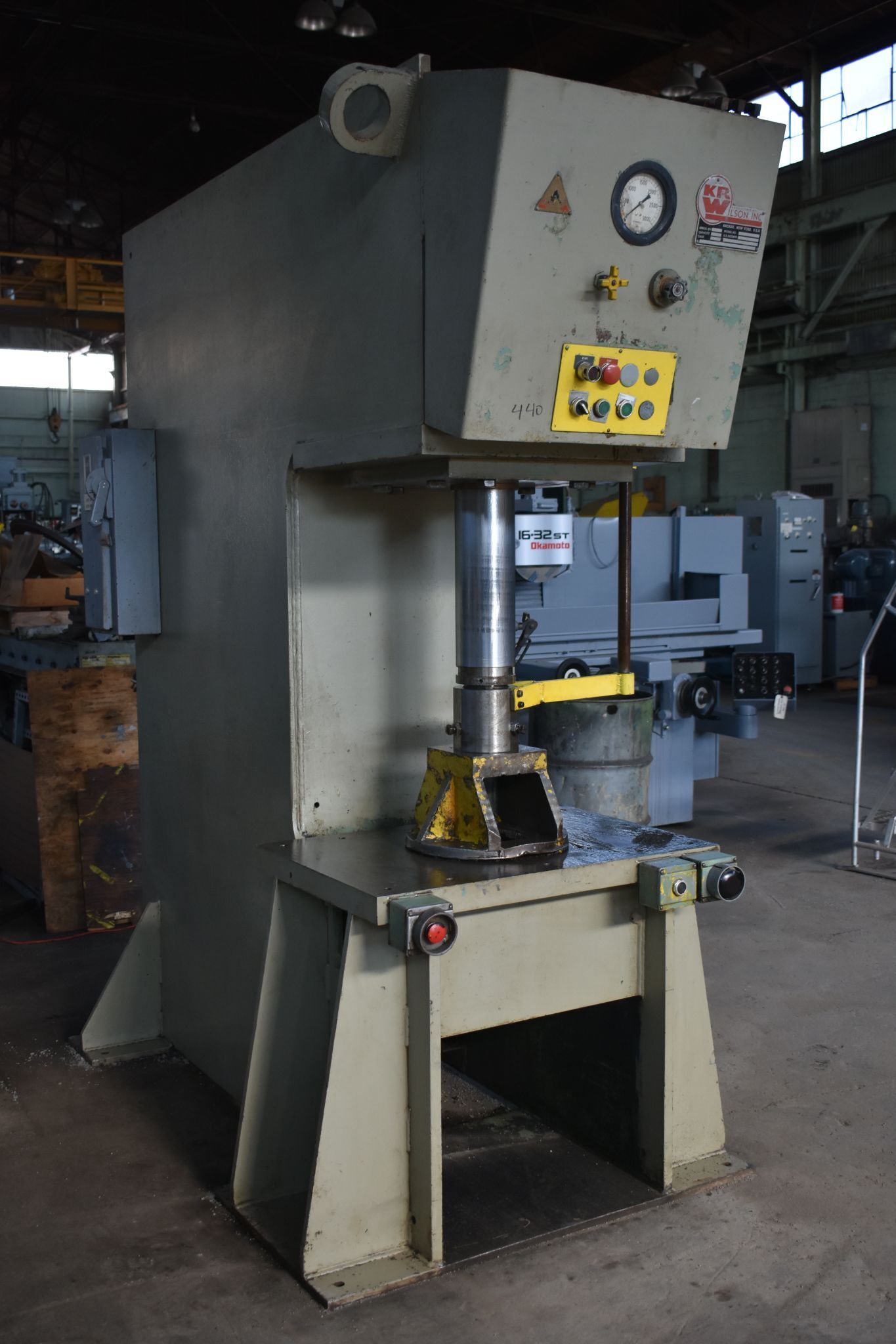 100 Ton, Wilson K.r. #C-100-1, C-frame hydraulic press, 16" stroke, 14" throat, 24" daylight, 10" Shut - Image 2