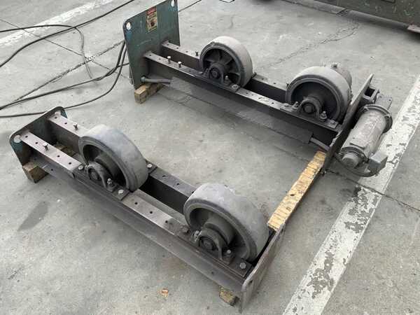 1.5 Ton, Unique Weldo #TIR3, 3000 lb. tank turning rolls, 1/2 HP, pendant Control, variable turning speed - Image 1