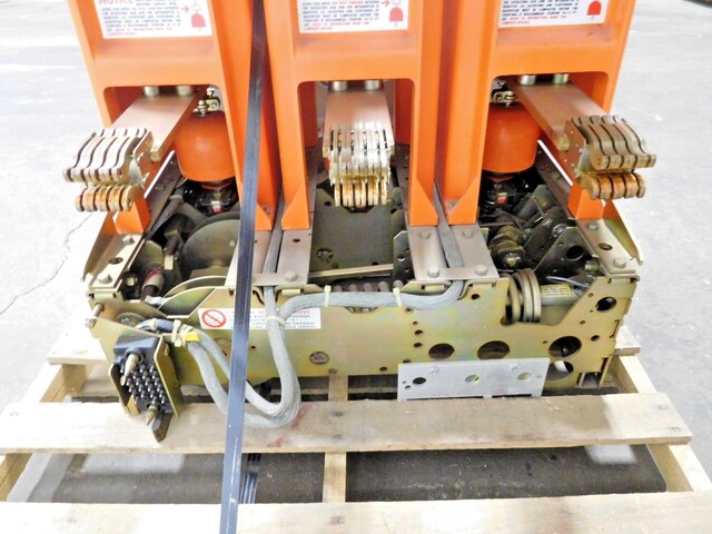 1200 Amps, General Electric #VB-7.2-500-3, power vac vacuum circuit break, 8.25 KV, 33 KA, 95 KV BIL, 125 - Image 6