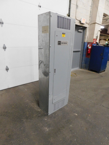 800 Amp. Cutler-Hammer, PRL4B, Pow-R-Line panelboard, 480/277 Volts, 3 phase, 4 W., 600 Amp. main breaker - Image 2