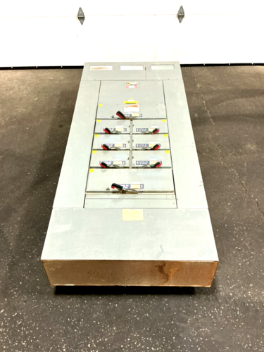 800 Amp. Square D, 44-13839-10, QMB panelboard, 480 Volts, 3 phase, 3 W., (2) 200 Amp. main disconnect - Image 1