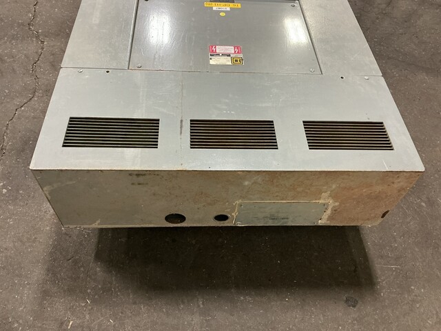 800 Amp. Square D, 44-13839-10, QMB panelboard, 480 Volts, 3 phase, 3 W., (2) 200 Amp. main disconnect - Image 7