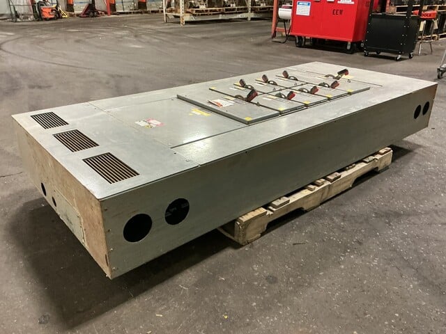 800 Amp. Square D, 44-13839-10, QMB panelboard, 480 Volts, 3 phase, 3 W., (2) 200 Amp. main disconnect - Image 8