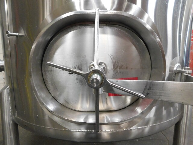 465 gallon Walker, 304 Stainless Steel tank, 15 BBL, coned top & bottom, 16" x 20" manway, CIP spray ball, 14 - Image 8