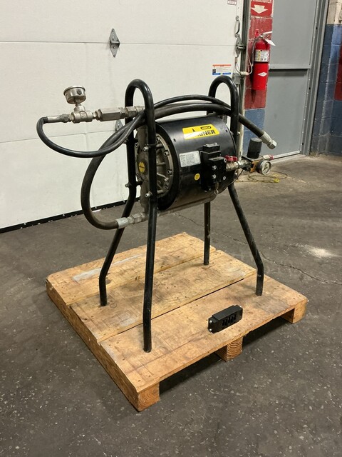 Wagner #Unica-4-270, medium pressure double diaphragm pump, 4.5:1 ratio, 270 centers delivery, 392 PSI. - Image 3