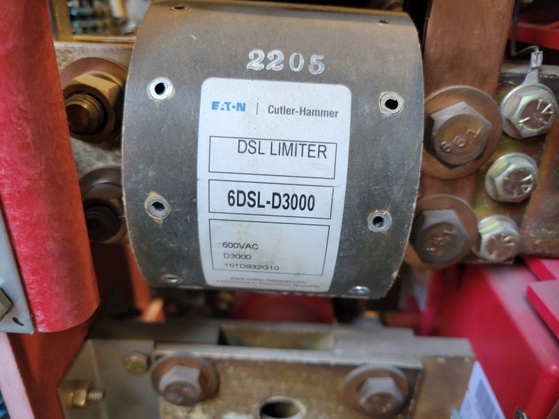 2000 Amps, Cutler-Hammer, DSLII-620, Drawout Air Circuit Breaker, 600 Volts, 3 pole, manual stored energy - Image 4