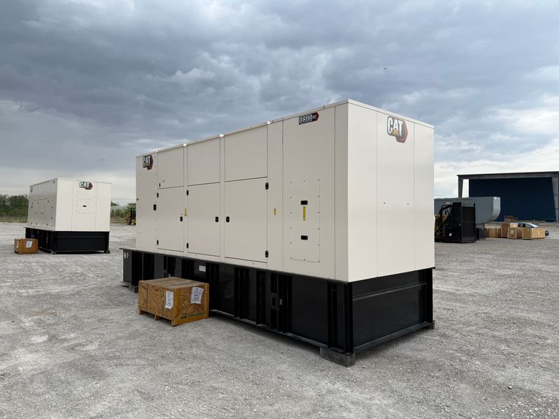 800 KW Caterpillar #D800GC, diesel generator set, 480V., 3-Ph., 60 Hz, standby, 1800 RPM, C27 engine, sound - Image 6