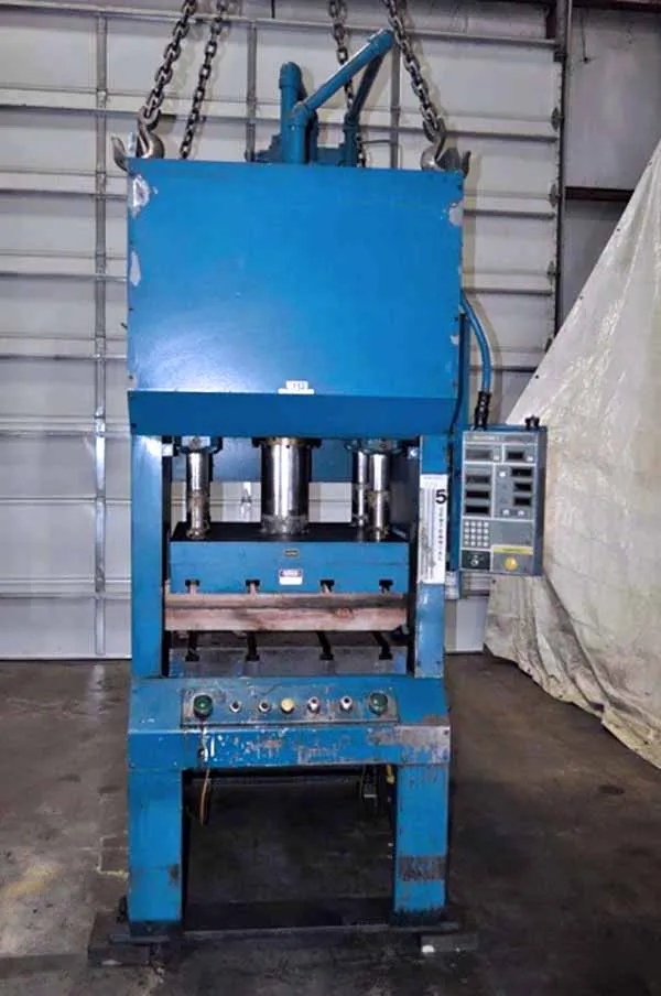 100 Ton, Greenerd #HTC-100, Hydraulic Gap Frame Press, 10" stroke, 21.7" dl, 32" x 27" bed/ram, 7" cylinder - Image 6