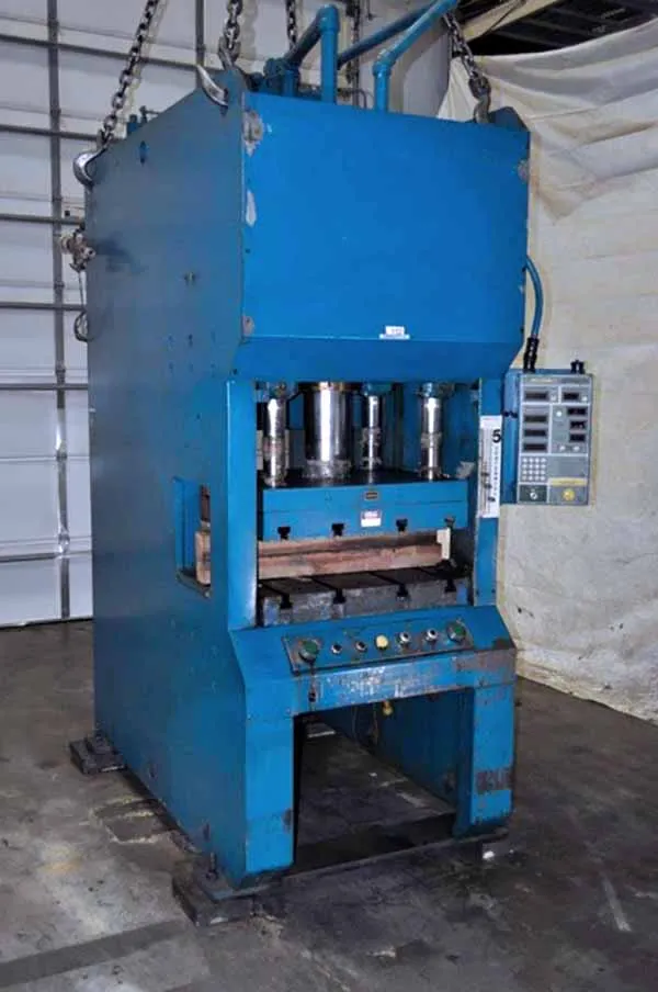 100 Ton, Greenerd #HTC-100, Hydraulic Gap Frame Press, 10" stroke, 21.7" dl, 32" x 27" bed/ram, 7" cylinder - Image 7
