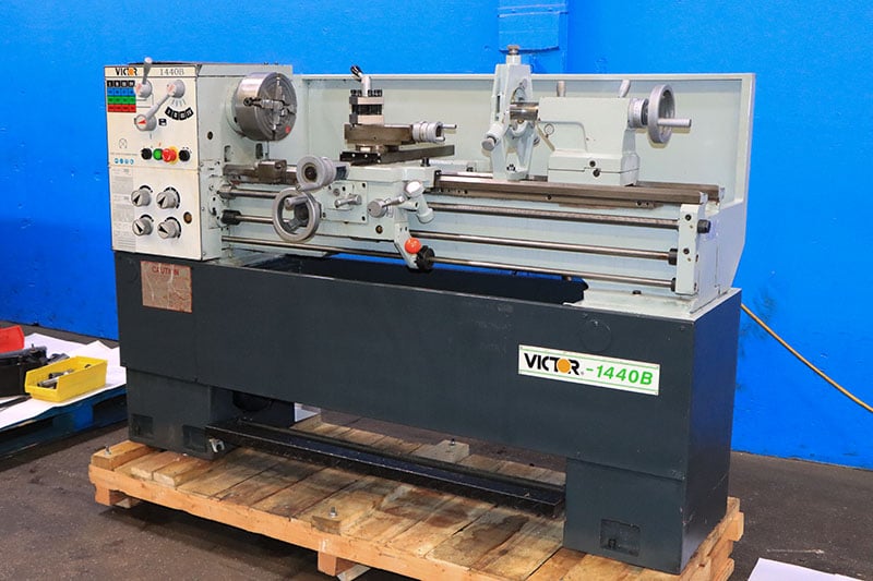 14" x 40" Victor #1440B, engine lathe, inch/metric thread, 4-Jaw - Image 2
