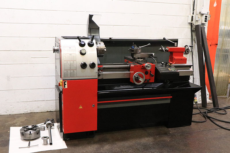 15" x 40" Emco #EM15D, Engine lathe, Vari-Speed, In/mm thread, digital read out, 4-Jaw, Toolpost, 7 HP - Image 3