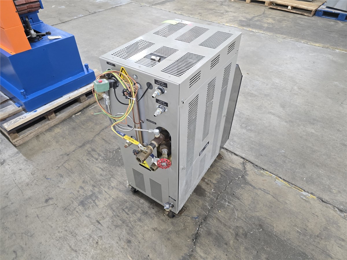 18 KW Sterling #MOT-ADV-200, Single-Zone Water Temperature Control Unit, 150 PSI, 2 HP Pump, 480 V., 2020 - Image 7