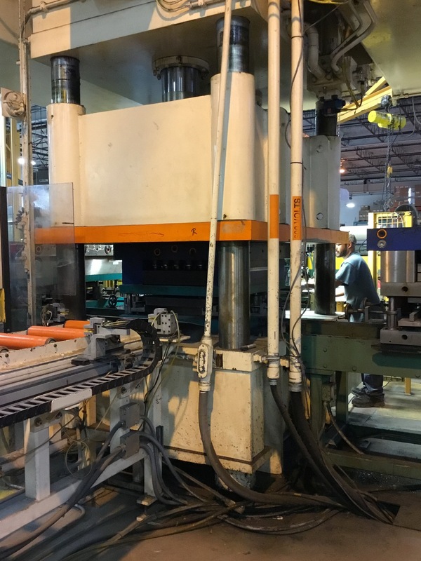 400 Ton, PH #HD2-4P-300-40, 12" stroke, 33" DLO, 81" x60" bed, Vickers pumps, 2000, #9998 - Image 2