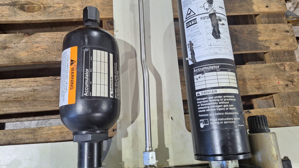 MTS #359.20 Hydraulic Actuator, 3.3 Kip, 15kN, 3000 Psi - Image 5