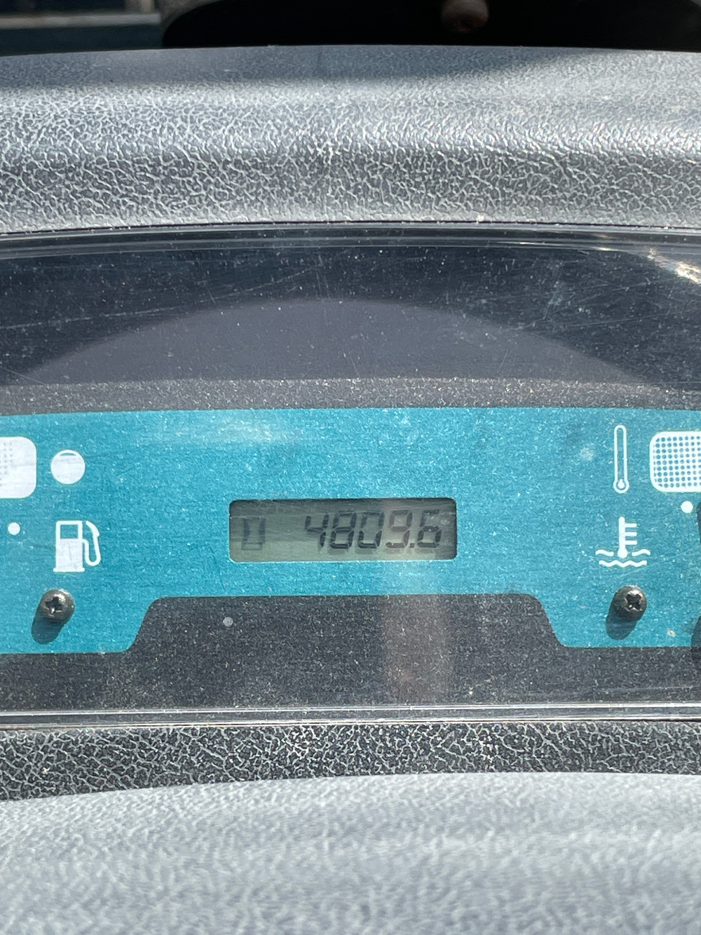 5000 Lb. Toyota #8FGU25, Gas Forklift, 189" Mast, Winter Cab, 4800 Hrs, 2004 - Image 2
