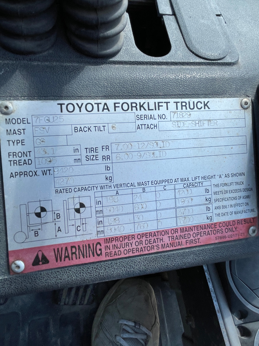 5000 Lb. Toyota #8FGU25, Gas Forklift, 189" Mast, Winter Cab, 4800 Hrs, 2004 - Image 10
