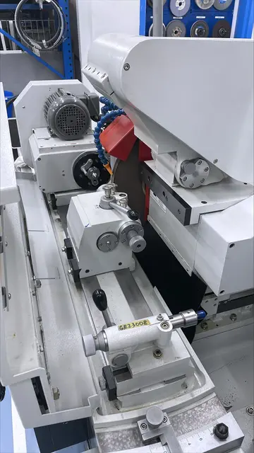 10" x 20" Supertec #G25P-50H, Cylindrical Grinder, 10" max. grinding diameter, 12-2/5" max. chucking length - Image 3
