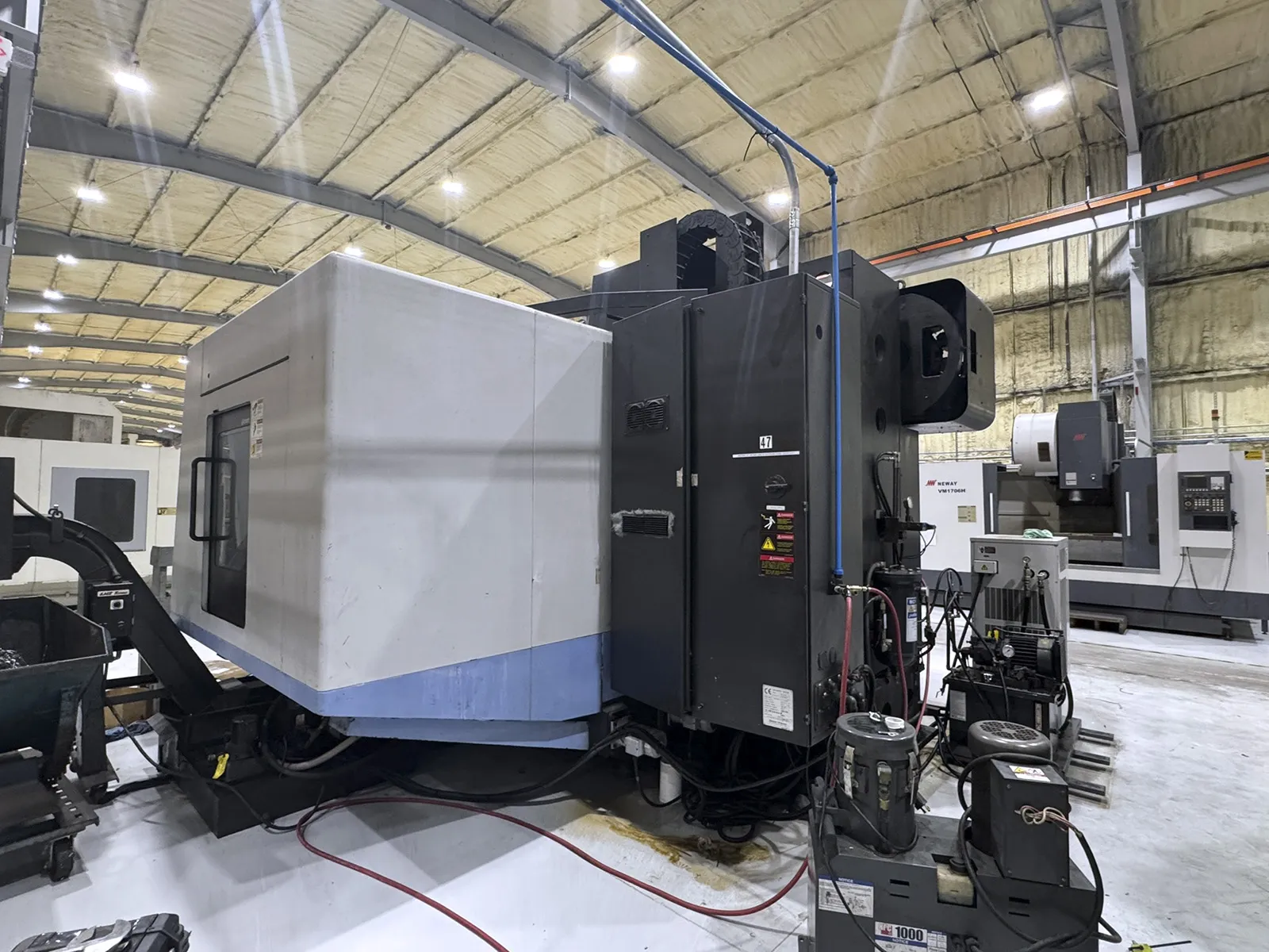 Daewoo Doosan #MV-8035, CNC Vertical Machining Center, 78.7" X, 37.7" Y, 31.4" Z, 94.5" x 35.4" table, 40 HP - Image 2